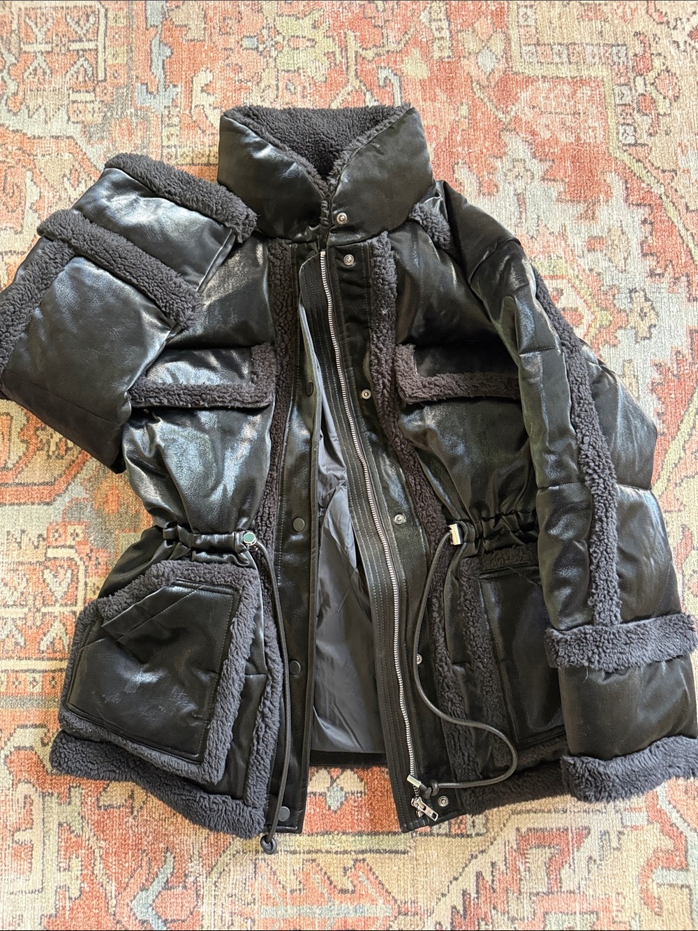 ALO Women's Yoga Black Icebreaker Puffer Faux-Shearling Trim Jacket